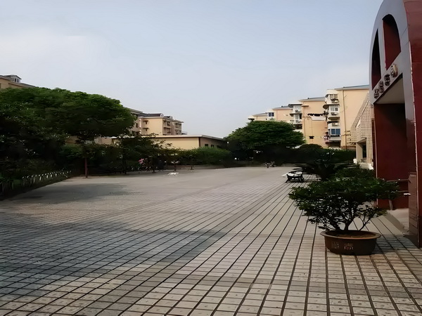怎么样才能申请深圳户口_比不过刘亦菲杨幂，赵丽颖在电影圈处处尴尬 圈处处尴尬E停造成运